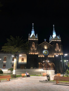Basilica Apartment 3 Bed 2 Bath